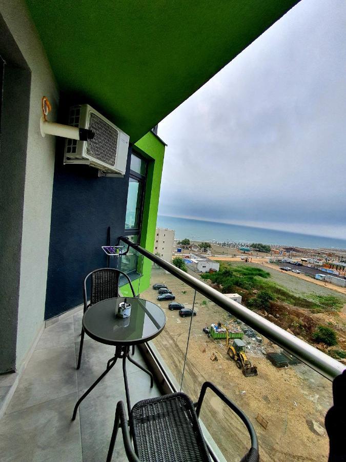 Alezzi Majestic Apartments 97 Navodari Exterior photo